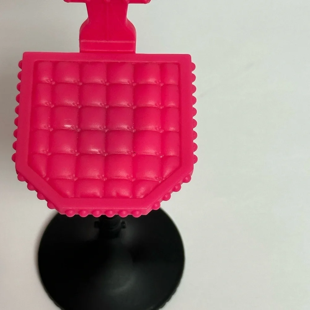 Monster High Deluxe Skeleton High Back Pedestal Chair Stool Pink Black
